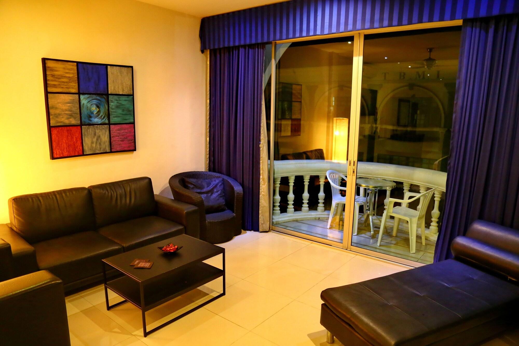 East Suites Pattaya Exterior photo
