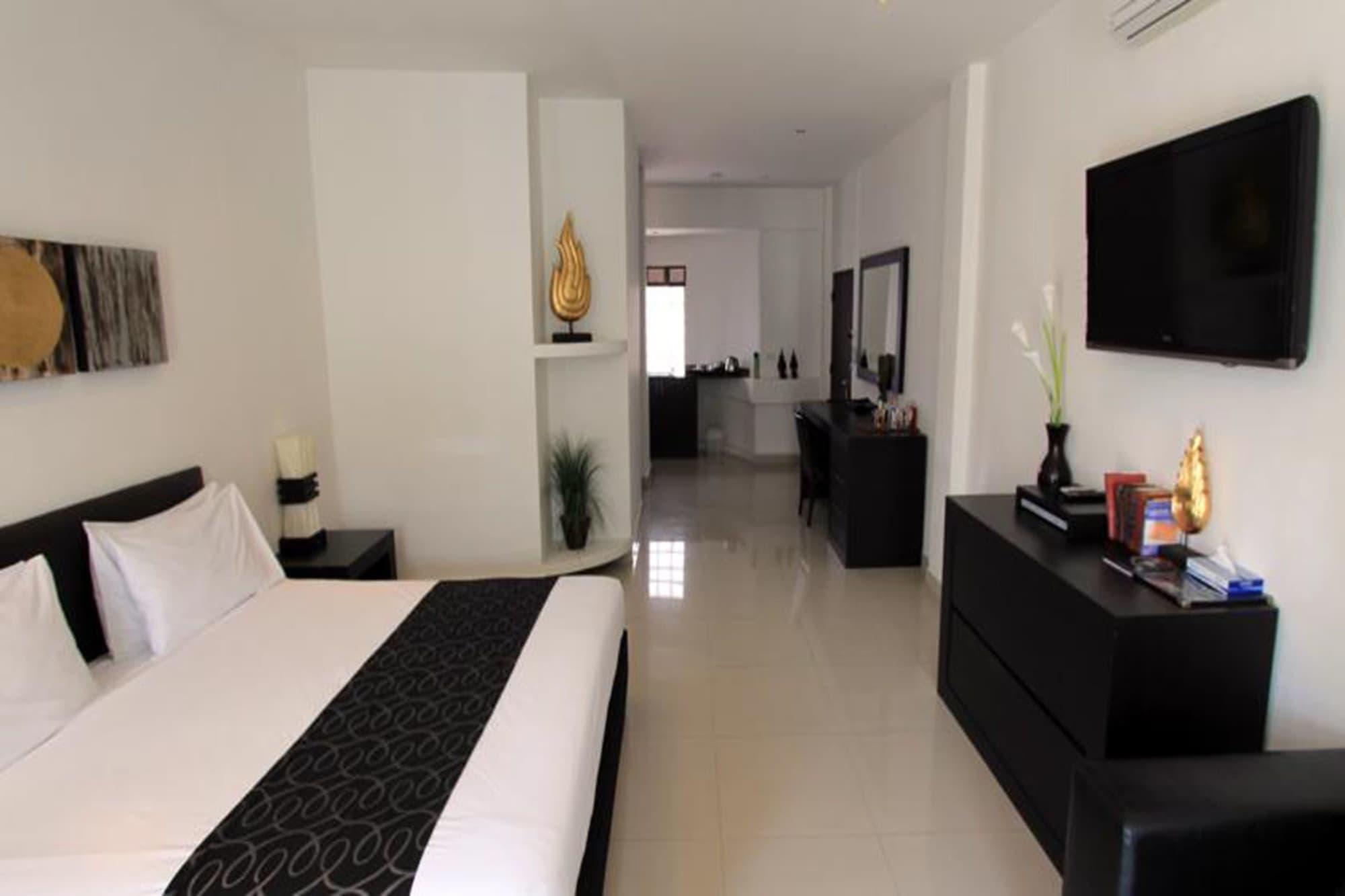 East Suites Pattaya Exterior photo